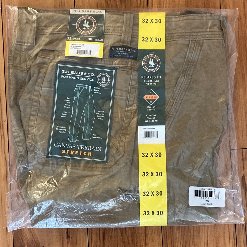 G.H. Bass & Co. Men's Cargo Pants - Brown